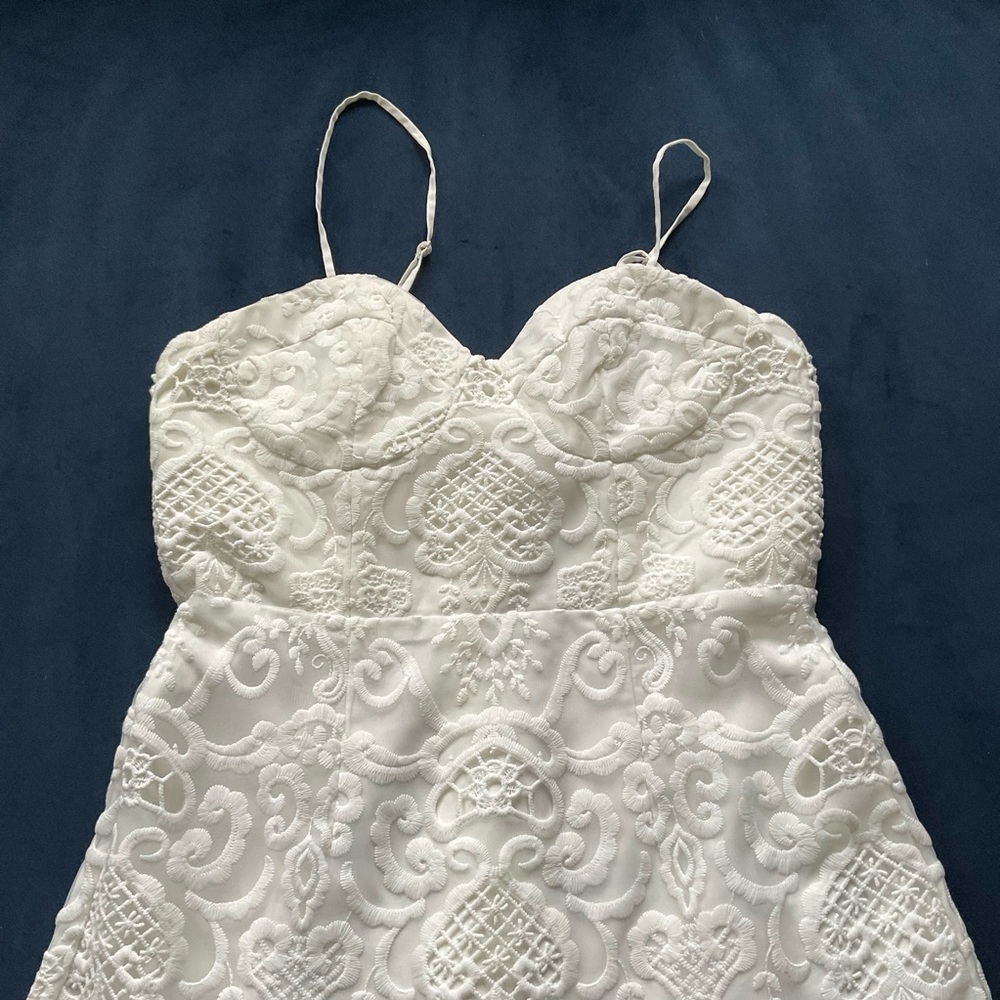 🆕 BARDOT Lilya Dress in Ivory - Picture 5 of 12